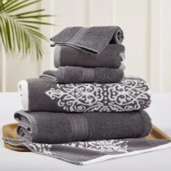 Modern Threads 6 Piece Reversible Yarn Dyed Jacquard Towel Set, Artesia Damask. 9 Modern Threads 6 Piece Reversible Yarn Dyed Jacquard Towel Set, Artesia Damask. -Home Decoration Shop GUEST 35f97a72 1347 4886 a9ea c7a62c36b4b1