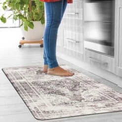 World Rug Gallery Distressed Traditional Anti-Fatigue Standing Mat -Home Decoration Shop GUEST 37fe4e87 3538 47dc ac76 bf694345a7c9