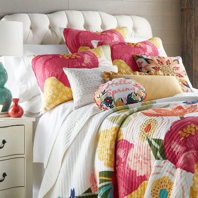 Grandiflora Quilt And Pillow Sham Set - Levtex Home 3 Grandiflora Quilt And Pillow Sham Set - Levtex Home