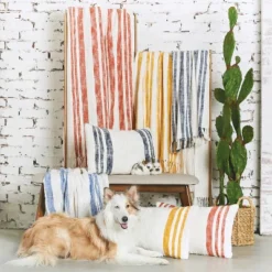 Carol & Frank Morgan Hibiscus Pink Woven Throw Pillow -Home Decoration Shop GUEST 58812c60 0cf0 4e47 8beb d544b04893b1