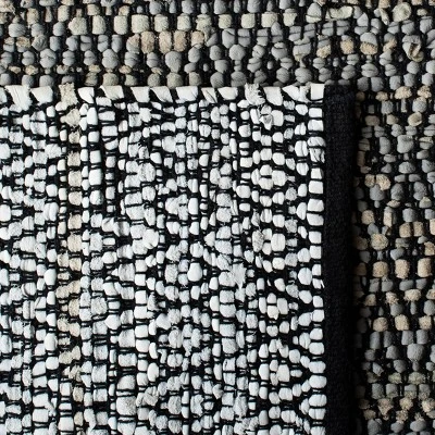 Racheal Geometric Accent Rug - Safavieh 6 Racheal Geometric Accent Rug - Safavieh - Image 4