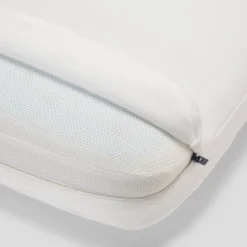 The Casper Essential Cooling Foam Pillow 13 The Casper Essential Cooling Foam Pillow -Home Decoration Shop GUEST 7eb21488 4158 41ff abdb 535c7b2a9d92
