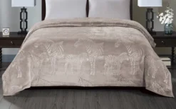 Luxurious And Plush Zebra Jacquard Bed Cover