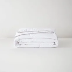 Midweight Down Comforter - Tuft & Needle -Home Decoration Shop GUEST b7e85e1b 2695 42ab 93ef 3dff90c41e4a