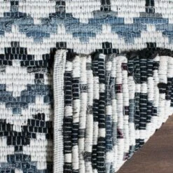 Rhayader Rug - Safavieh -Home Decoration Shop GUEST d557ab98 5090 4deb b81d 81f170b3fe84