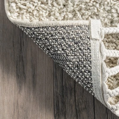 NuLOOM Fatima Cross Cozy Shag Tassel Area Rug 8 NuLOOM Fatima Cross Cozy Shag Tassel Area Rug - Image 6