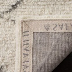 Katie Geometric Area Rug - Safavieh -Home Decoration Shop GUEST faa998d4 9473 4994 b5c0 00e4e2ecbe51